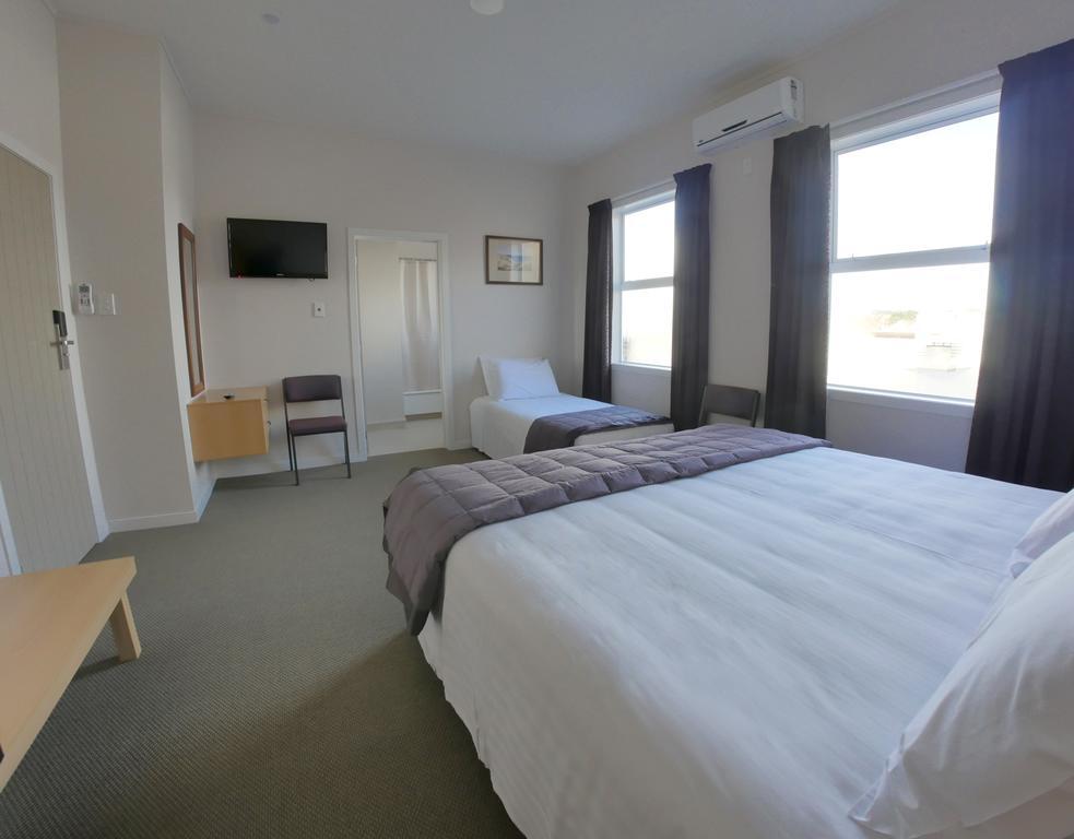 Masonic Hotel Waitara Quarto foto